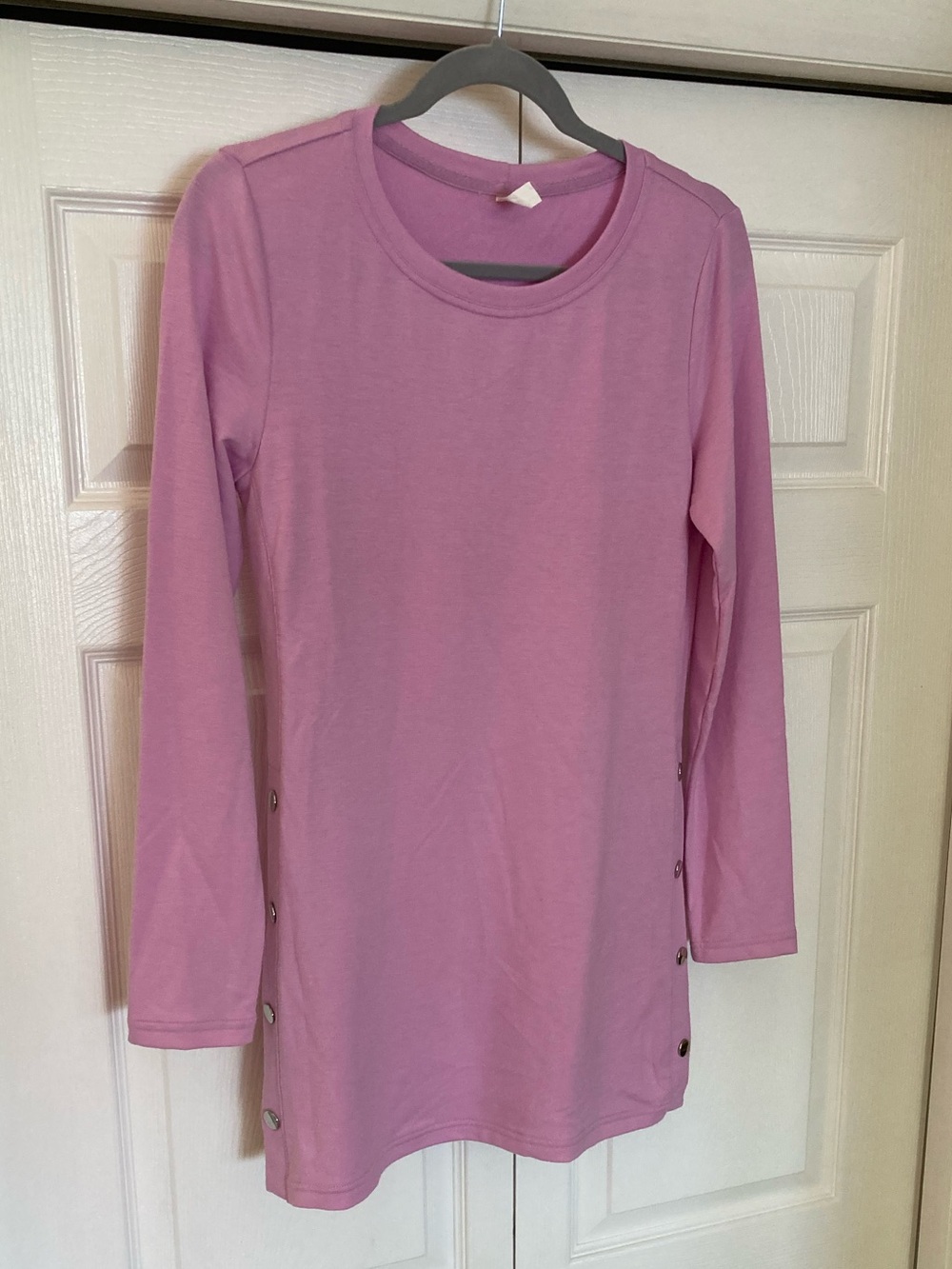 Long Sleeve Side-Button Tunic Top in Light Mauve